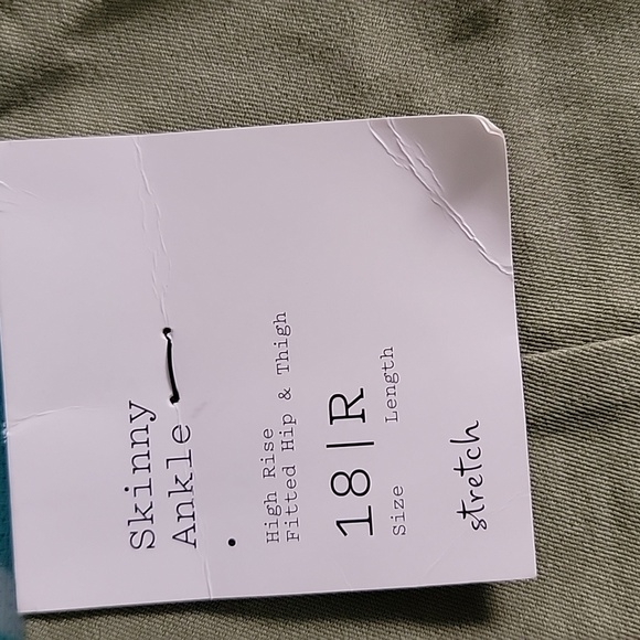 Pants - Picture 4 of 4